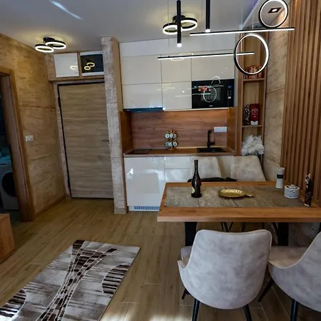 Hill Isidorovic Divčibare