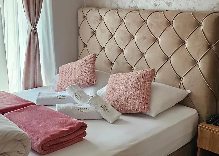 Hill Isidorovic Apartman *